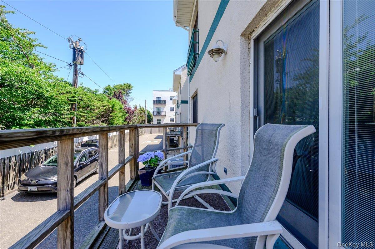 543 W Broadway, Unit A photo 19