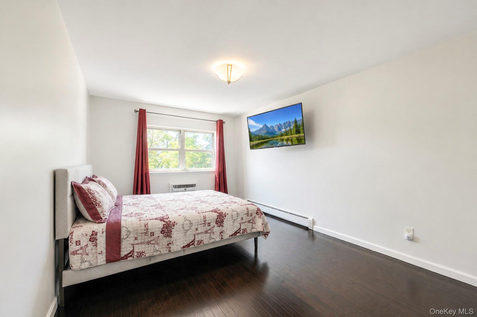 709 Ashford Street – For Sale photo 12