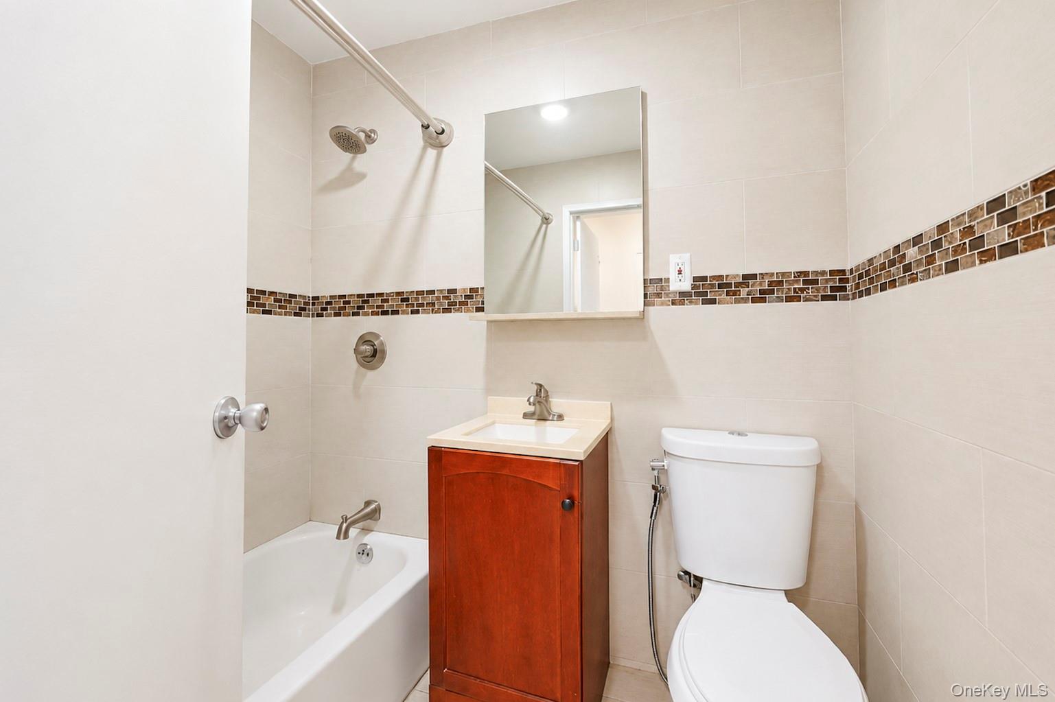 709 Ashford Street – For Sale photo 25