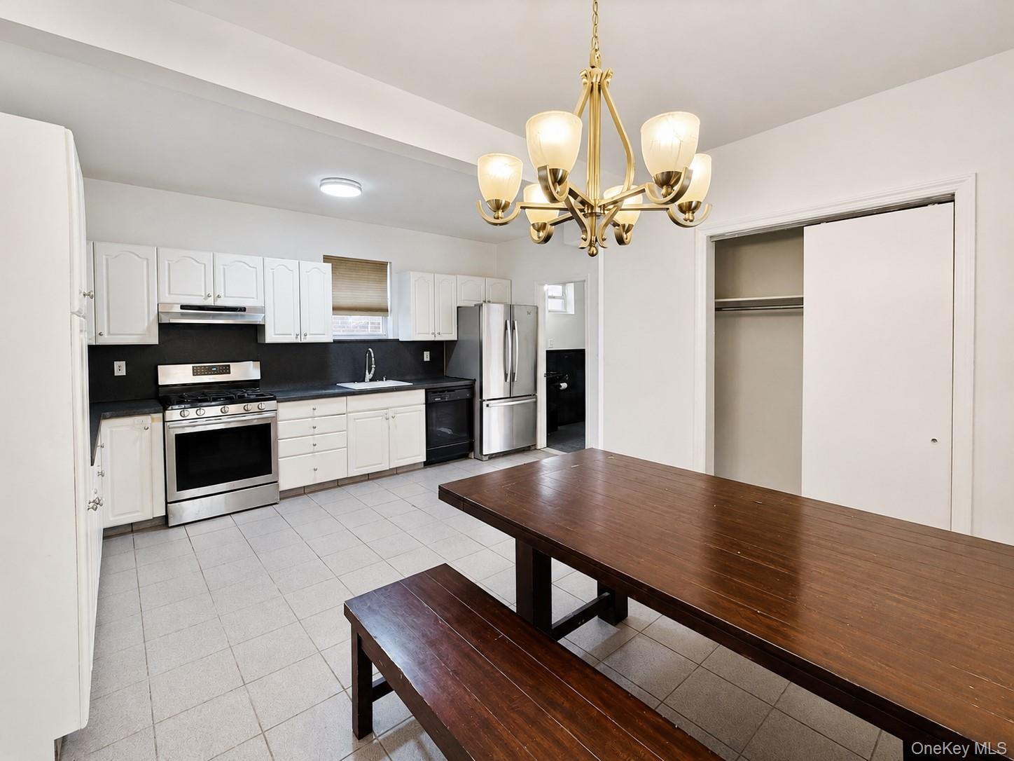 1374 Hobart Avenue – For Sale photo 11