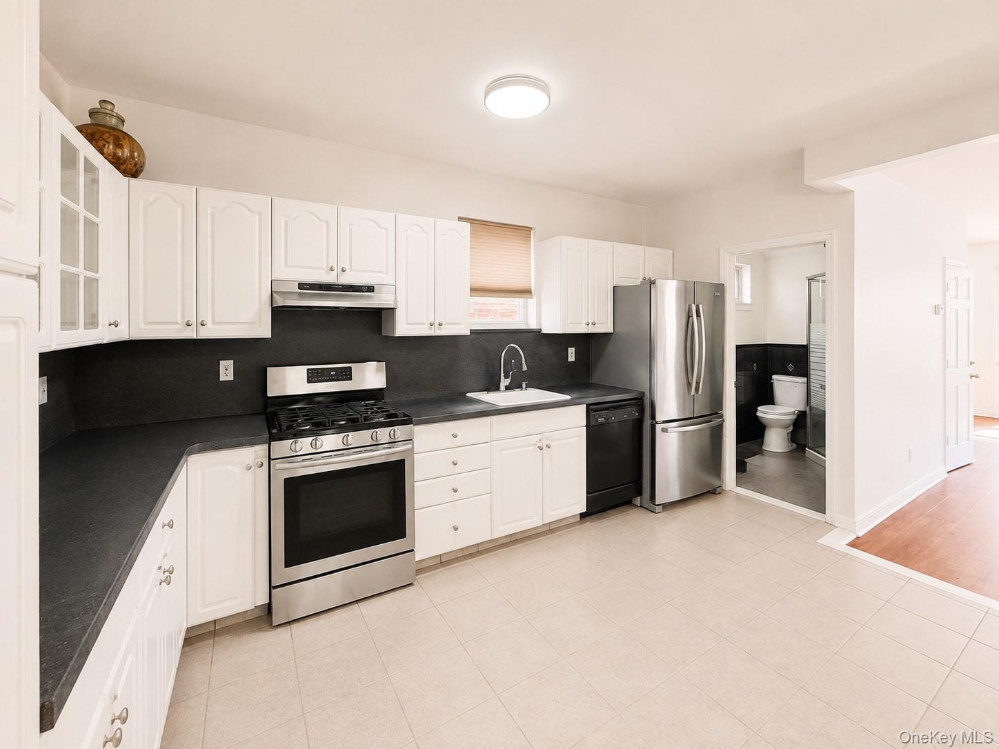 1374 Hobart Avenue – For Sale photo 9