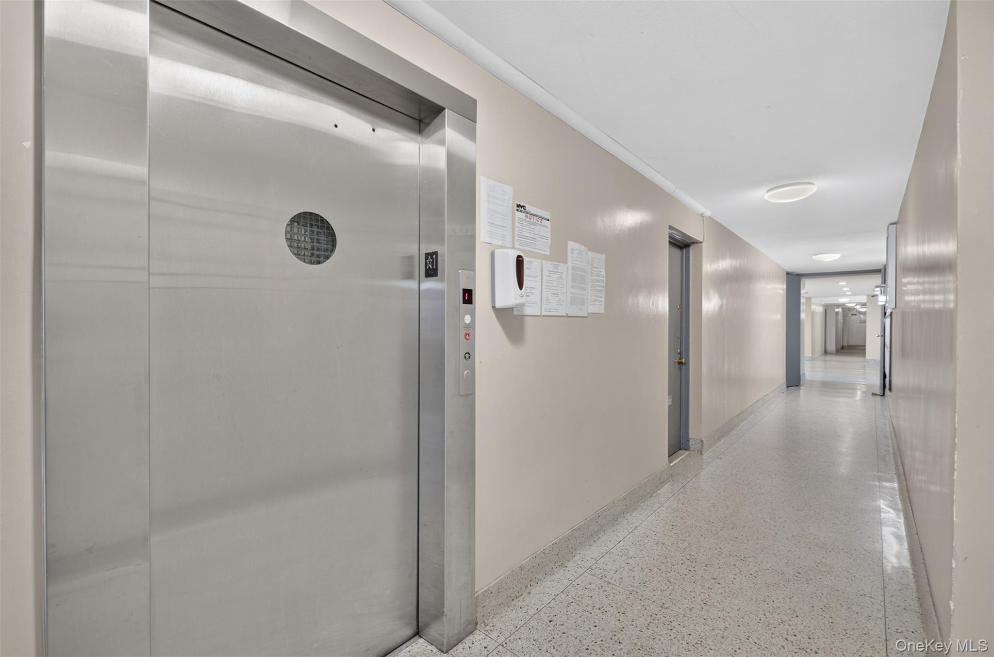 138-70 Elder Avenue, Unit 3L photo 6