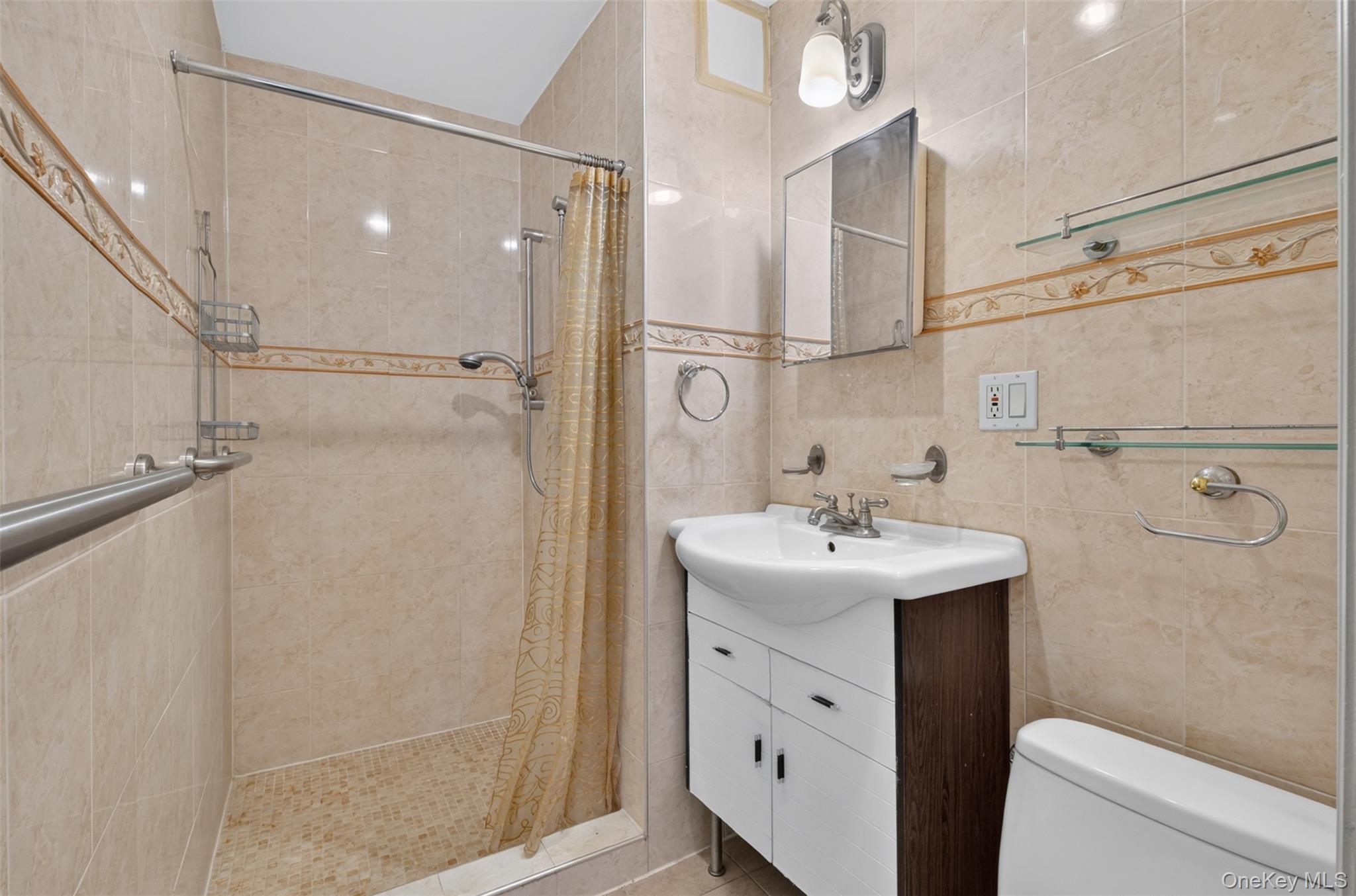 138-70 Elder Avenue, Unit 3L photo 19