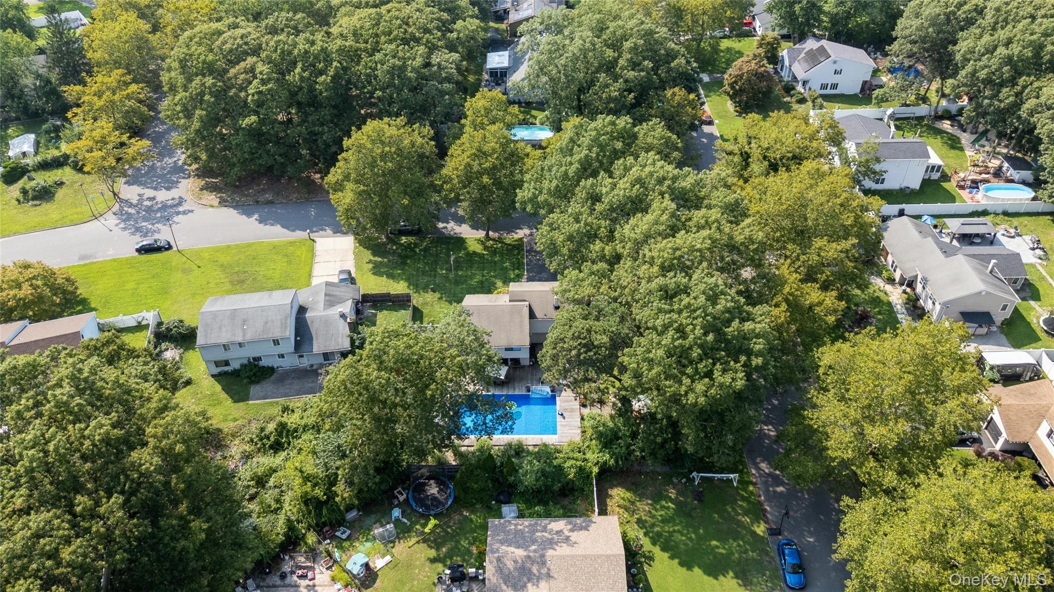 27 Sugarbush Lane – For Sale photo 44