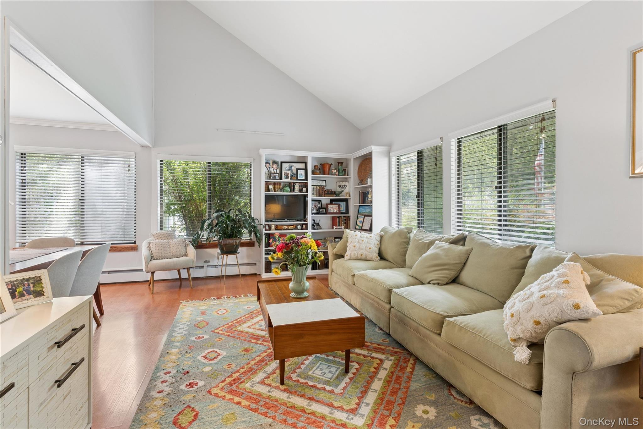 27 Sugarbush Lane – For Sale photo 8