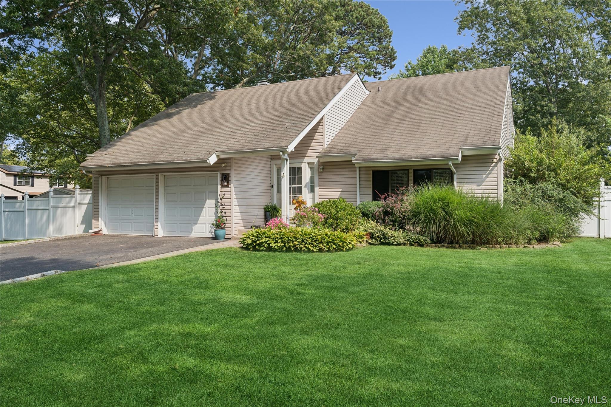 27 Sugarbush Lane – For Sale photo 46