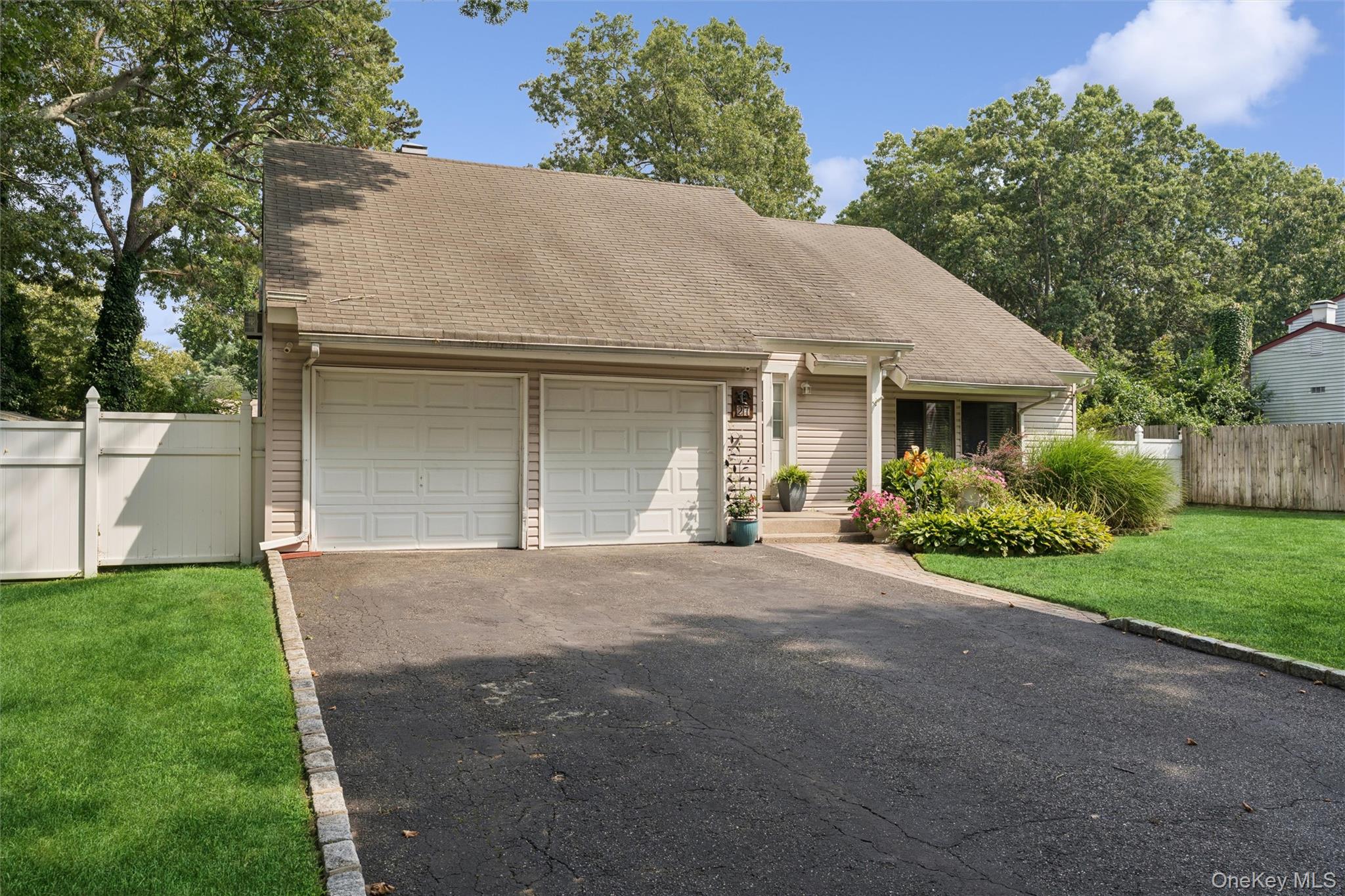 27 Sugarbush Lane – For Sale photo 35