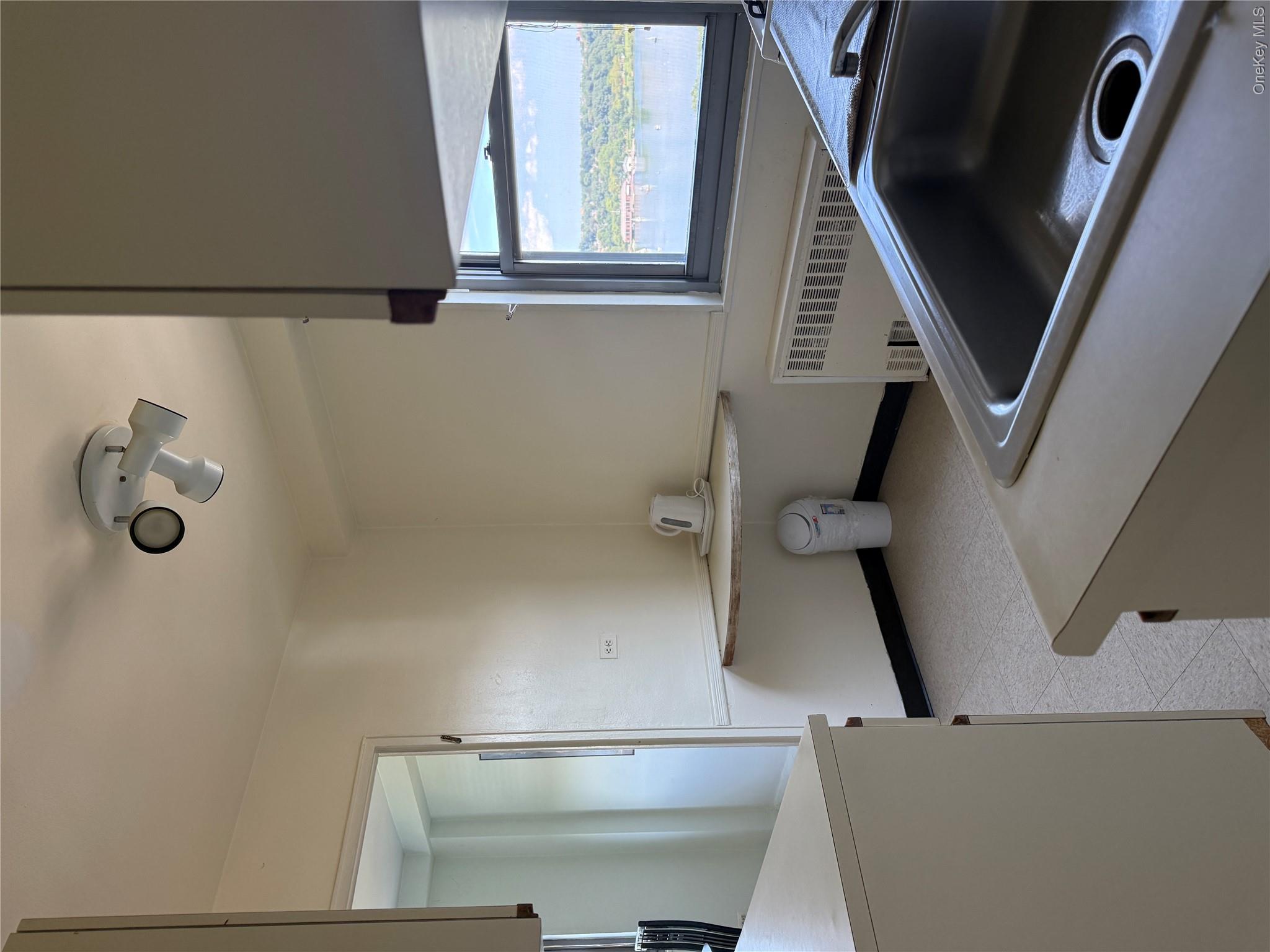 61-20 Grand Central Parkway, Unit A 1205 photo 19