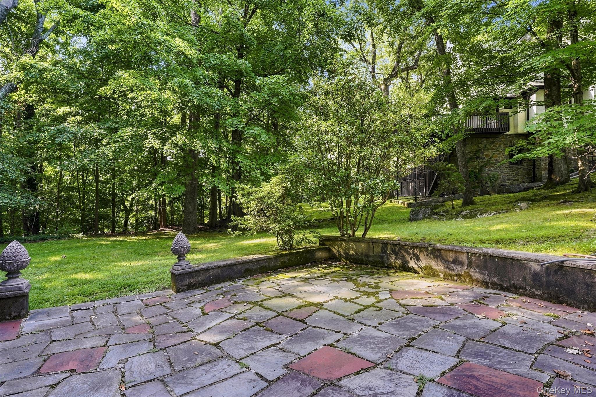 7 Overhill Road – For Sale photo 28