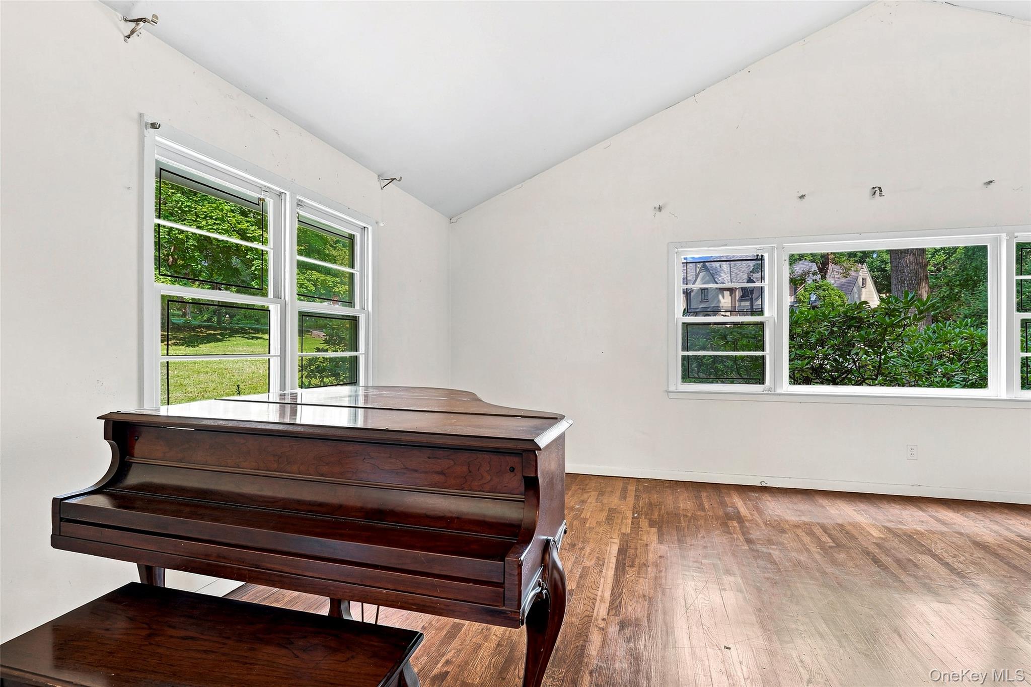 7 Overhill Road – For Sale photo 8