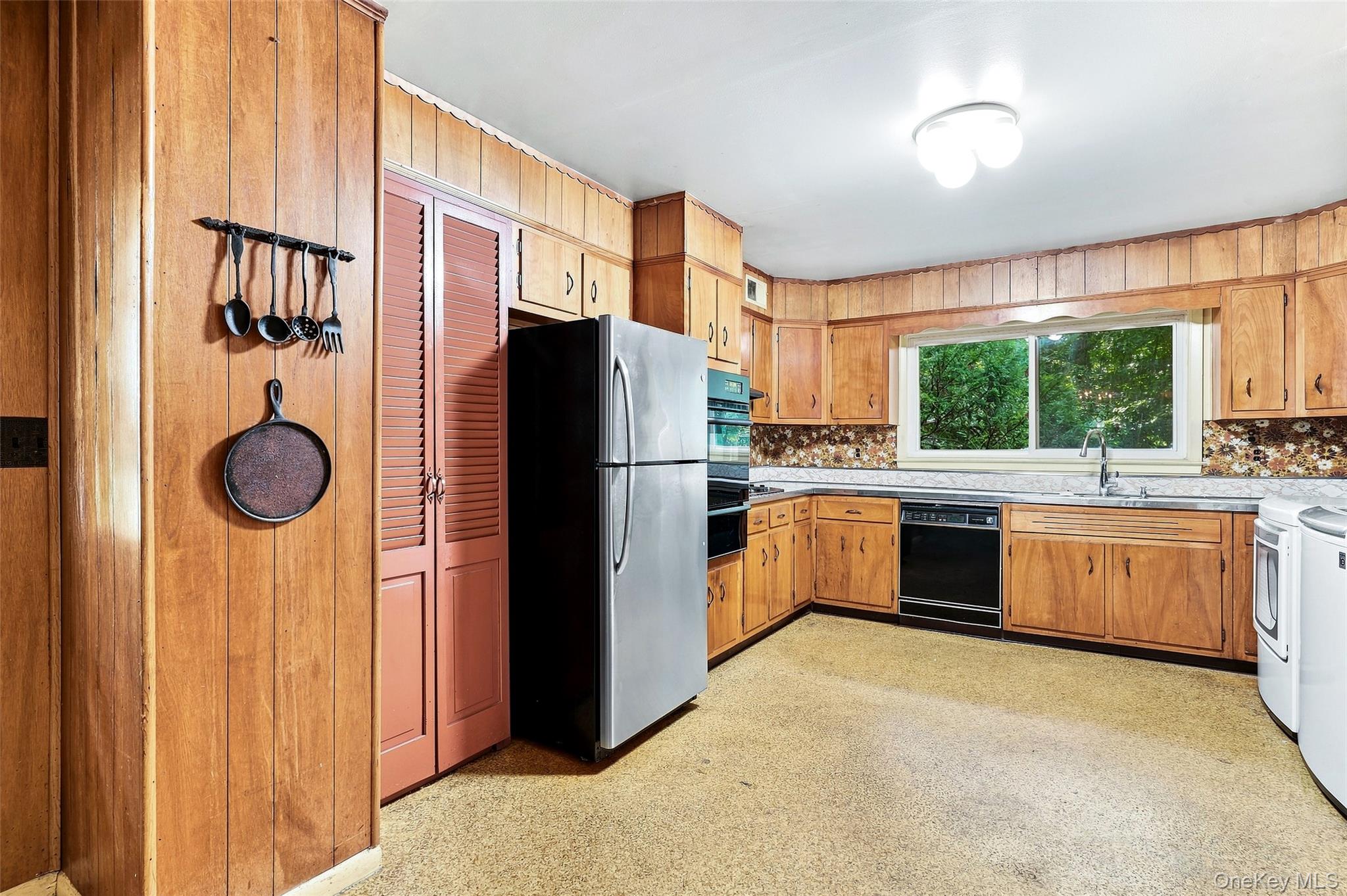 7 Overhill Road – For Sale photo 14
