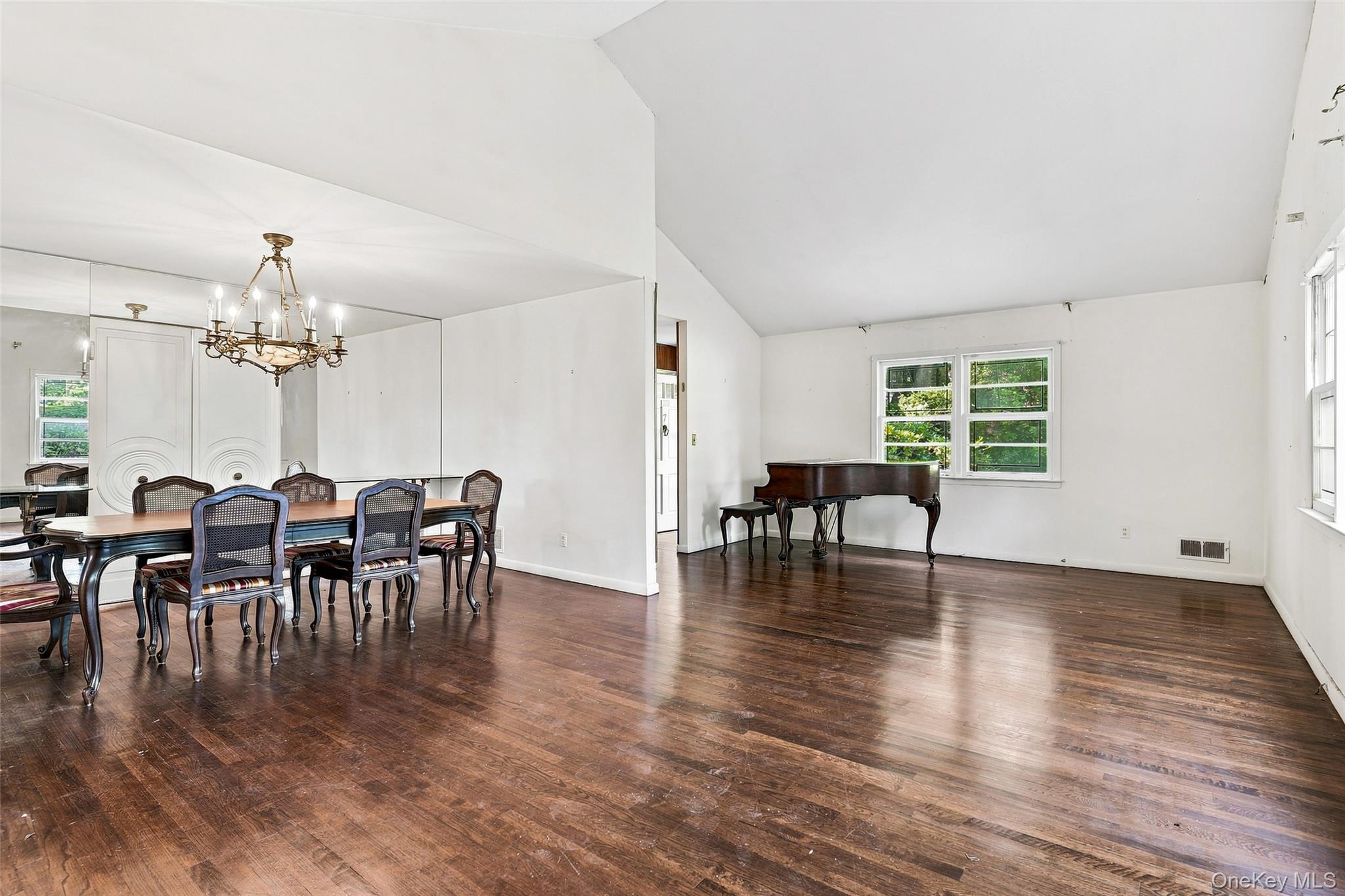 7 Overhill Road – For Sale photo 9
