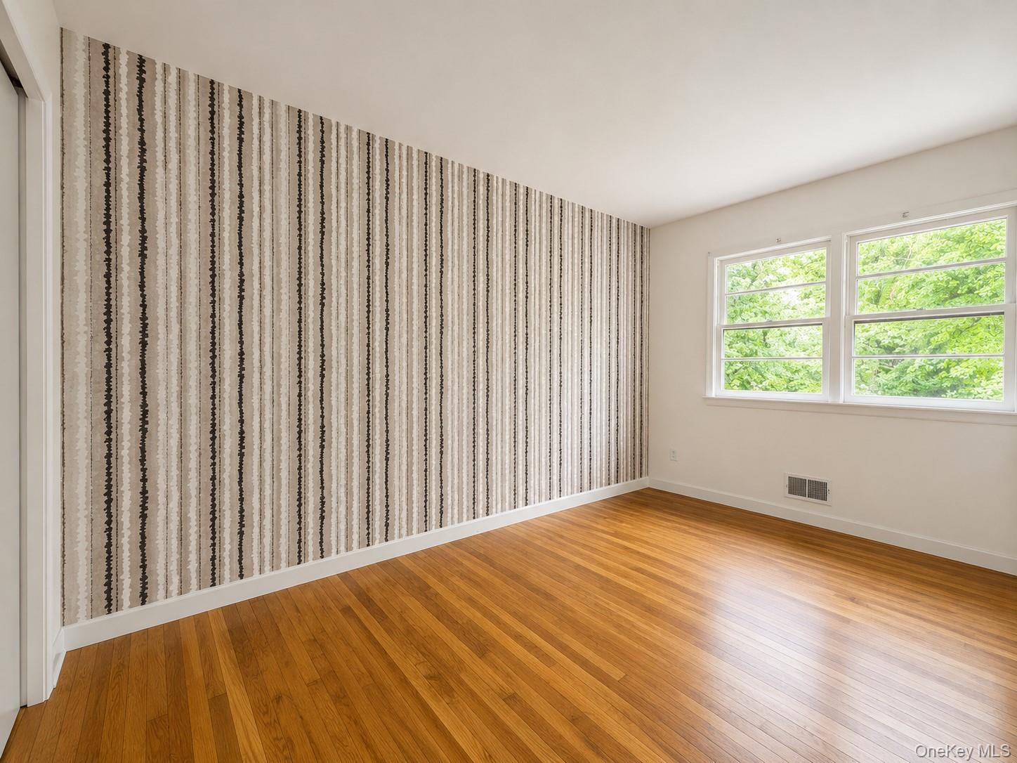 7 Overhill Road – For Sale photo 2