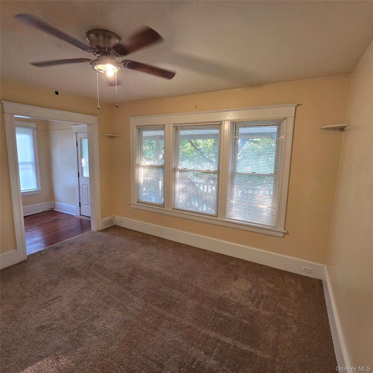 35 Manitou Avenue, Unit 2 photo 10