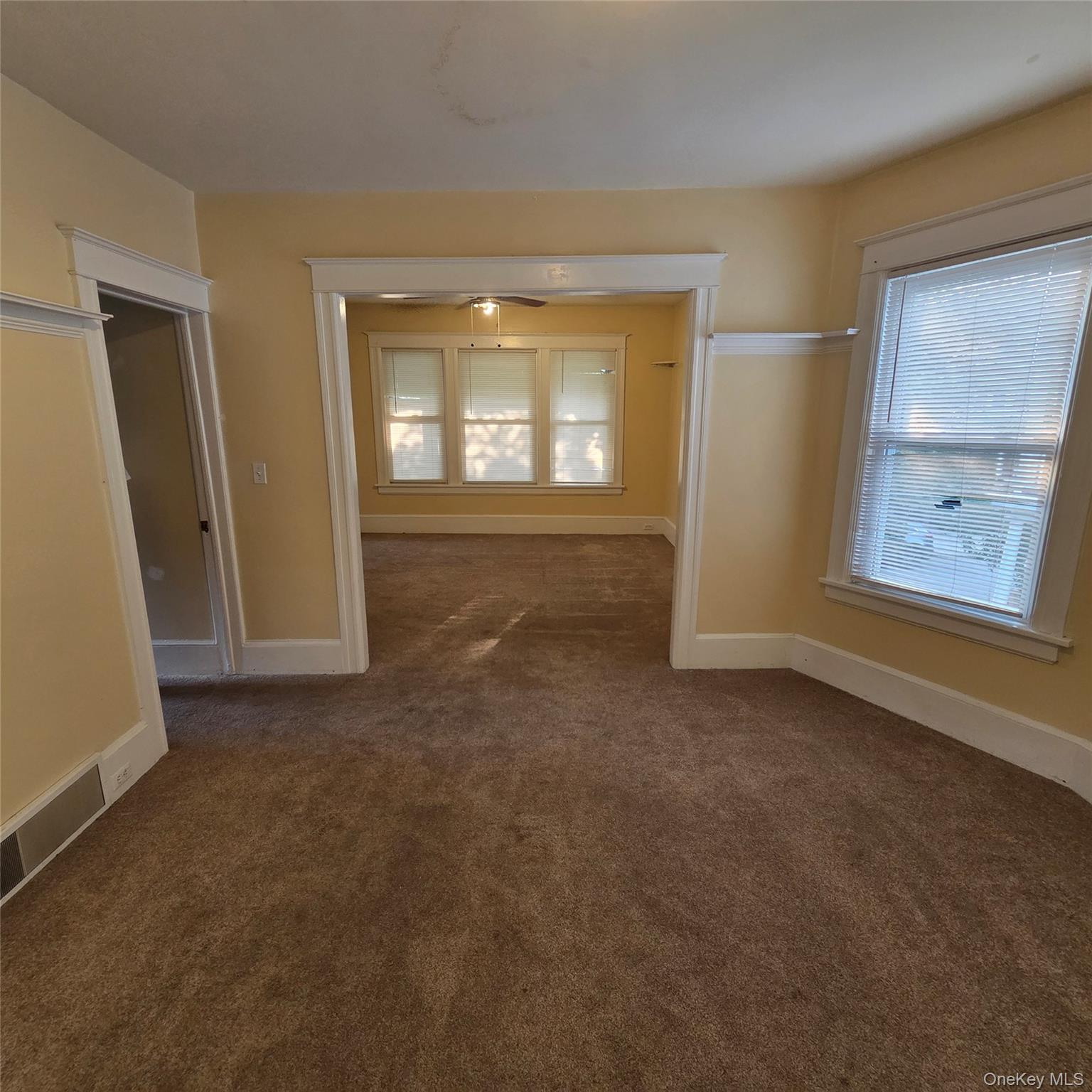 35 Manitou Avenue, Unit 2 photo 9
