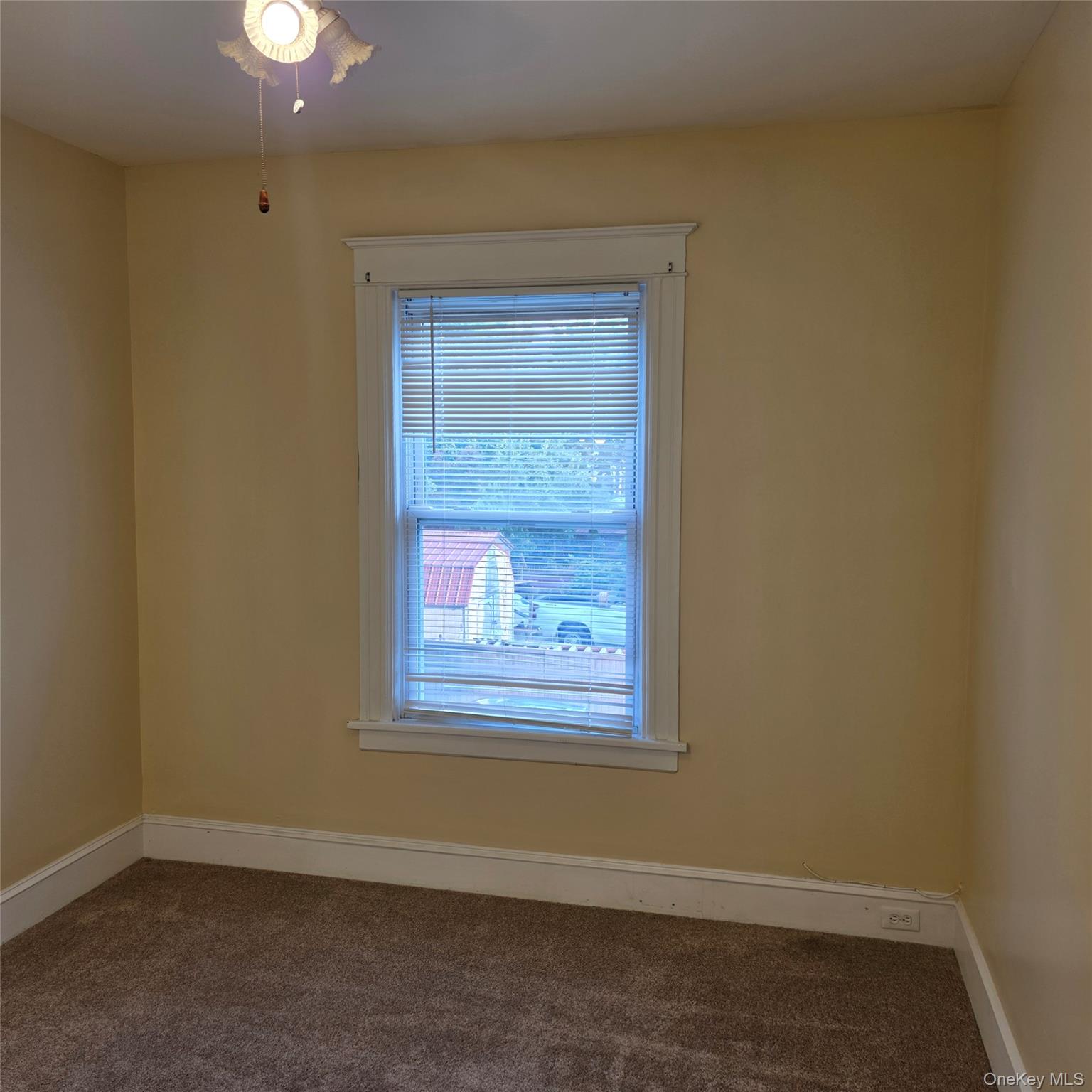 35 Manitou Avenue, Unit 2 photo 5