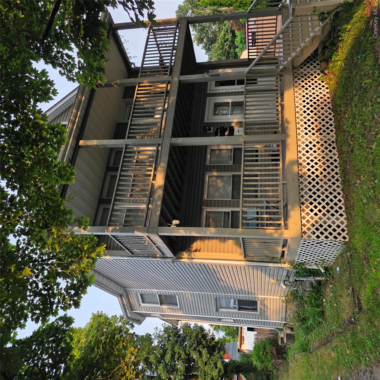 35 Manitou Avenue, Unit 2