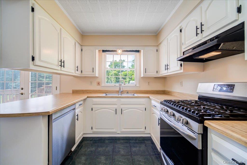 207 Butter Hill Drive – For Sale photo 27