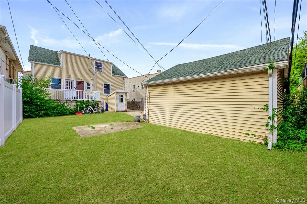 450 E Broadway – For Sale photo 17