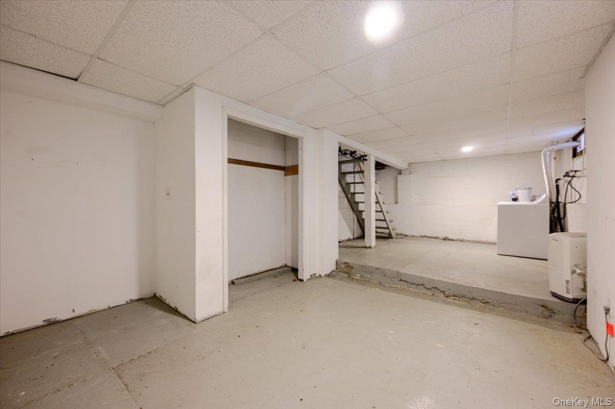 450 E Broadway – For Sale photo 19
