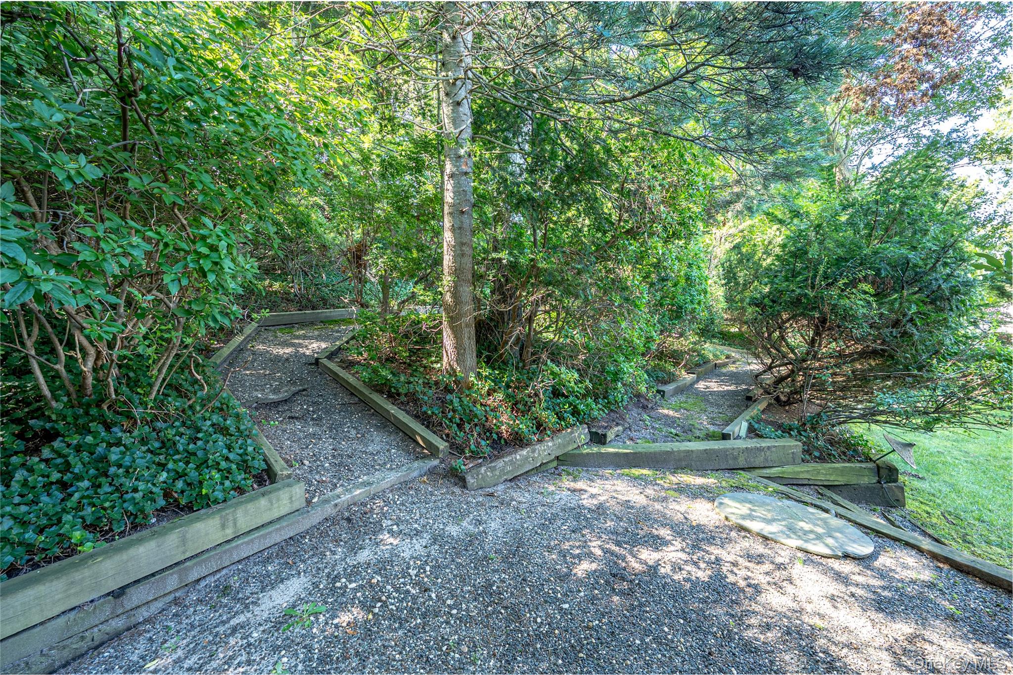 40 Somerset Drive – For Rent photo 24