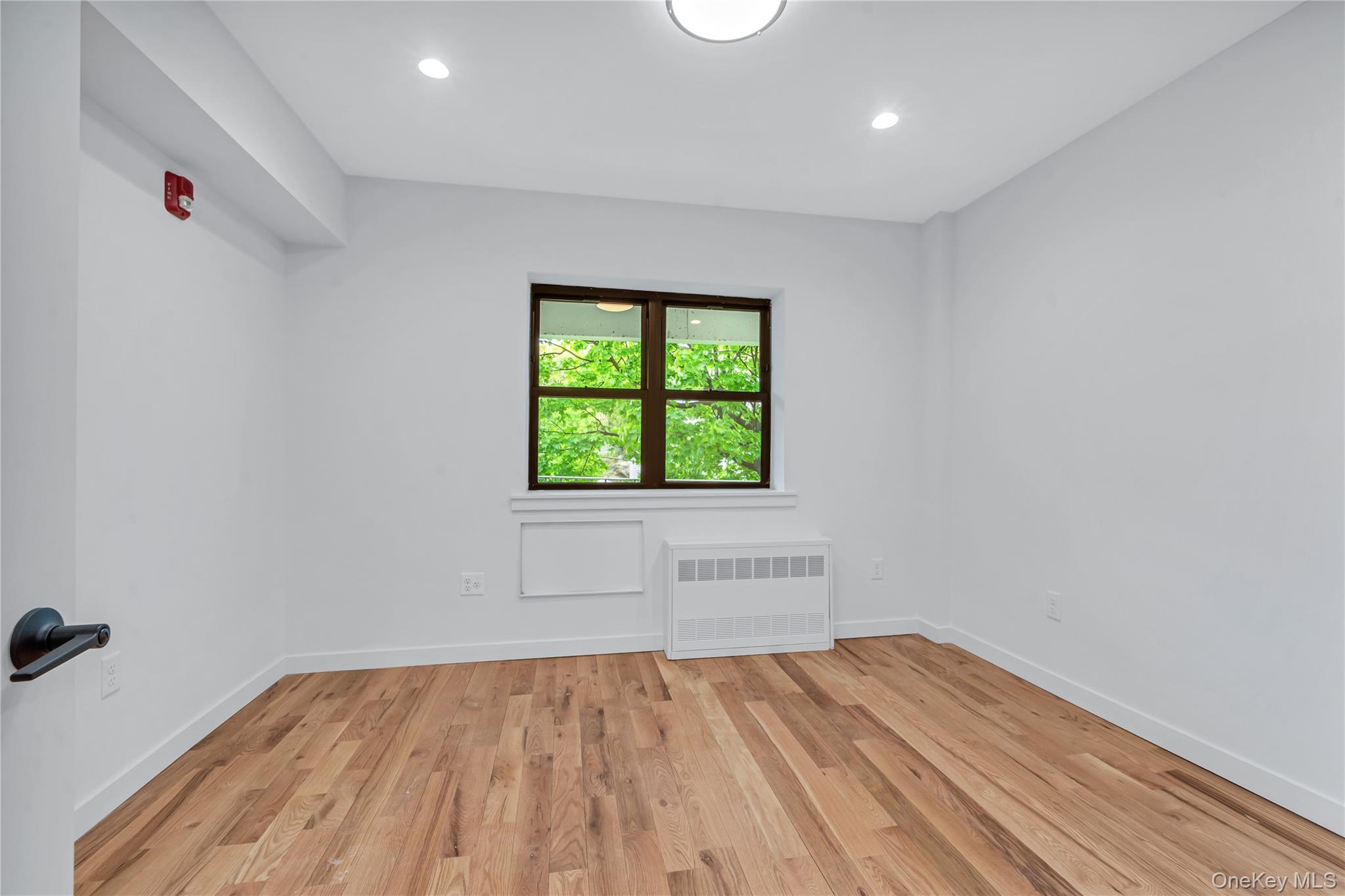 671 Bronx River Road, Unit 4P photo 8