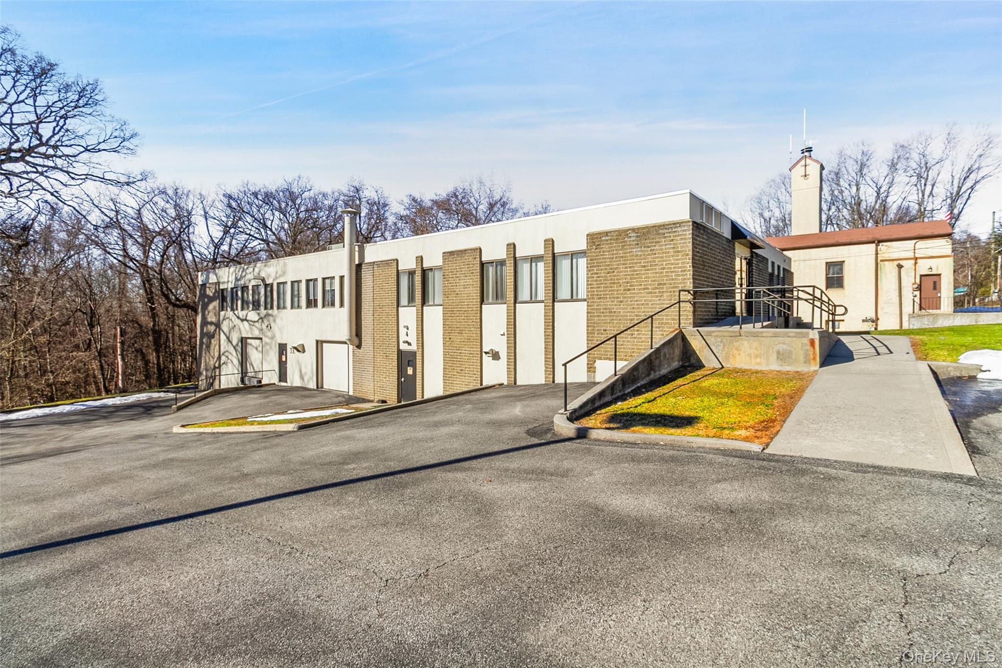 23 Snowden Avenue, Unit Unit D photo 12