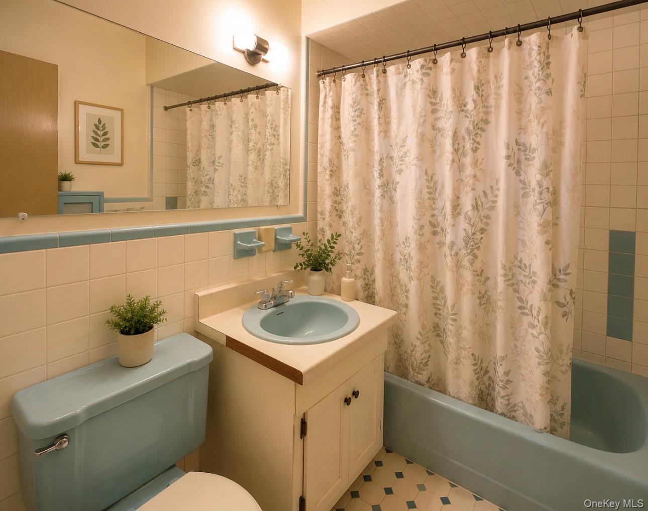 260 N Main Street, Unit B-42 photo 4