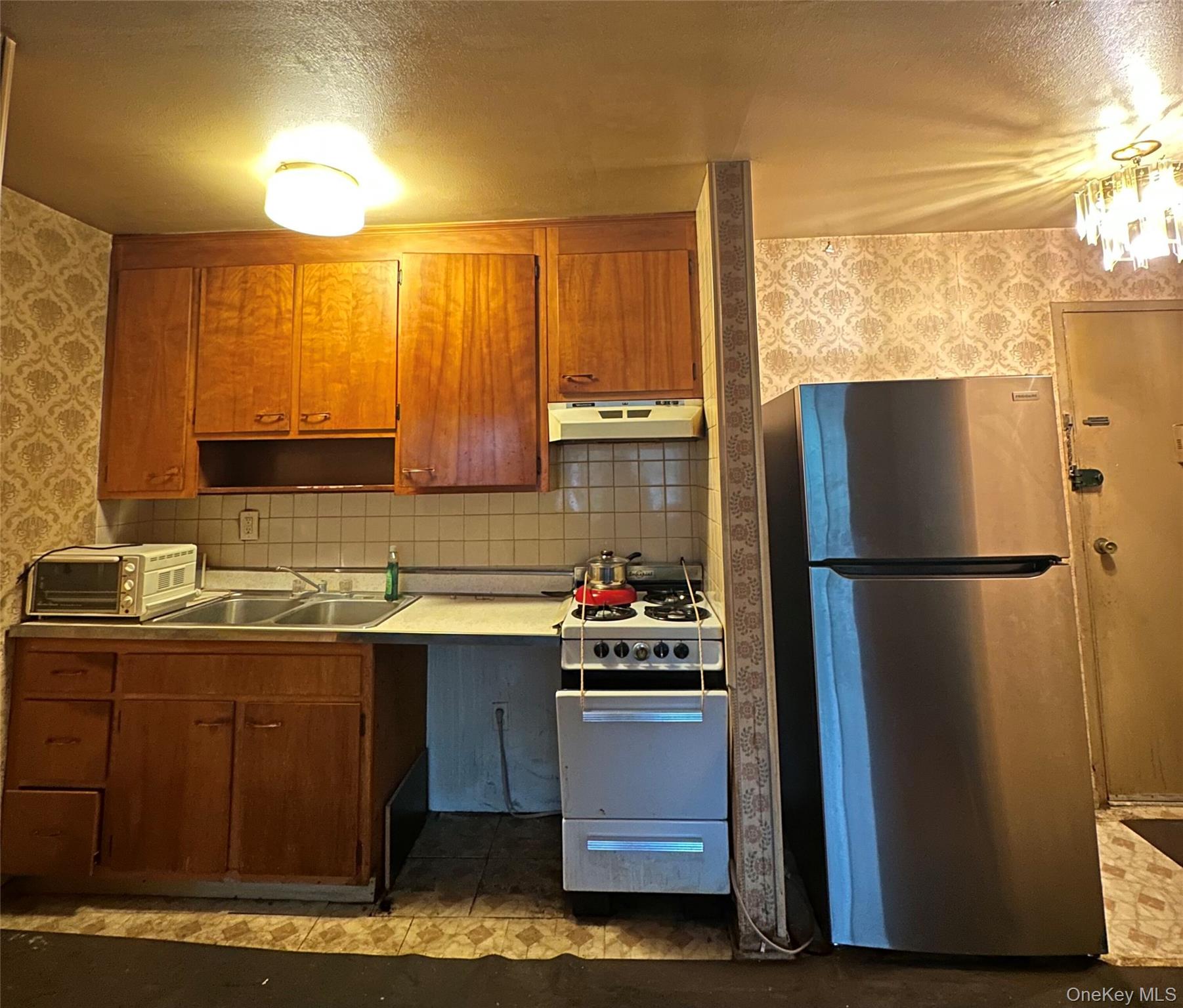 260 N Main Street, Unit B-42 photo 3