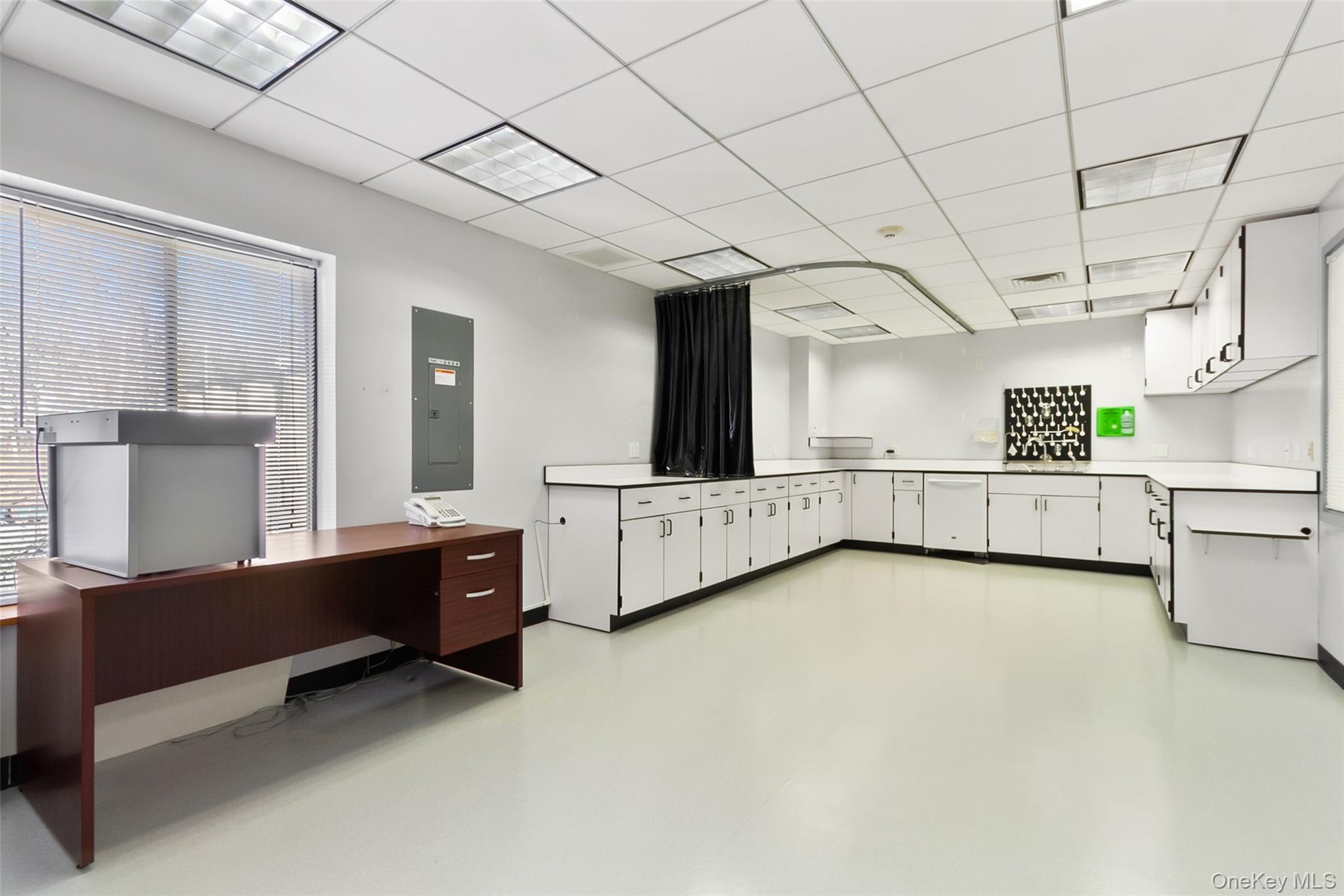 23 Snowden Avenue, Unit Unit I