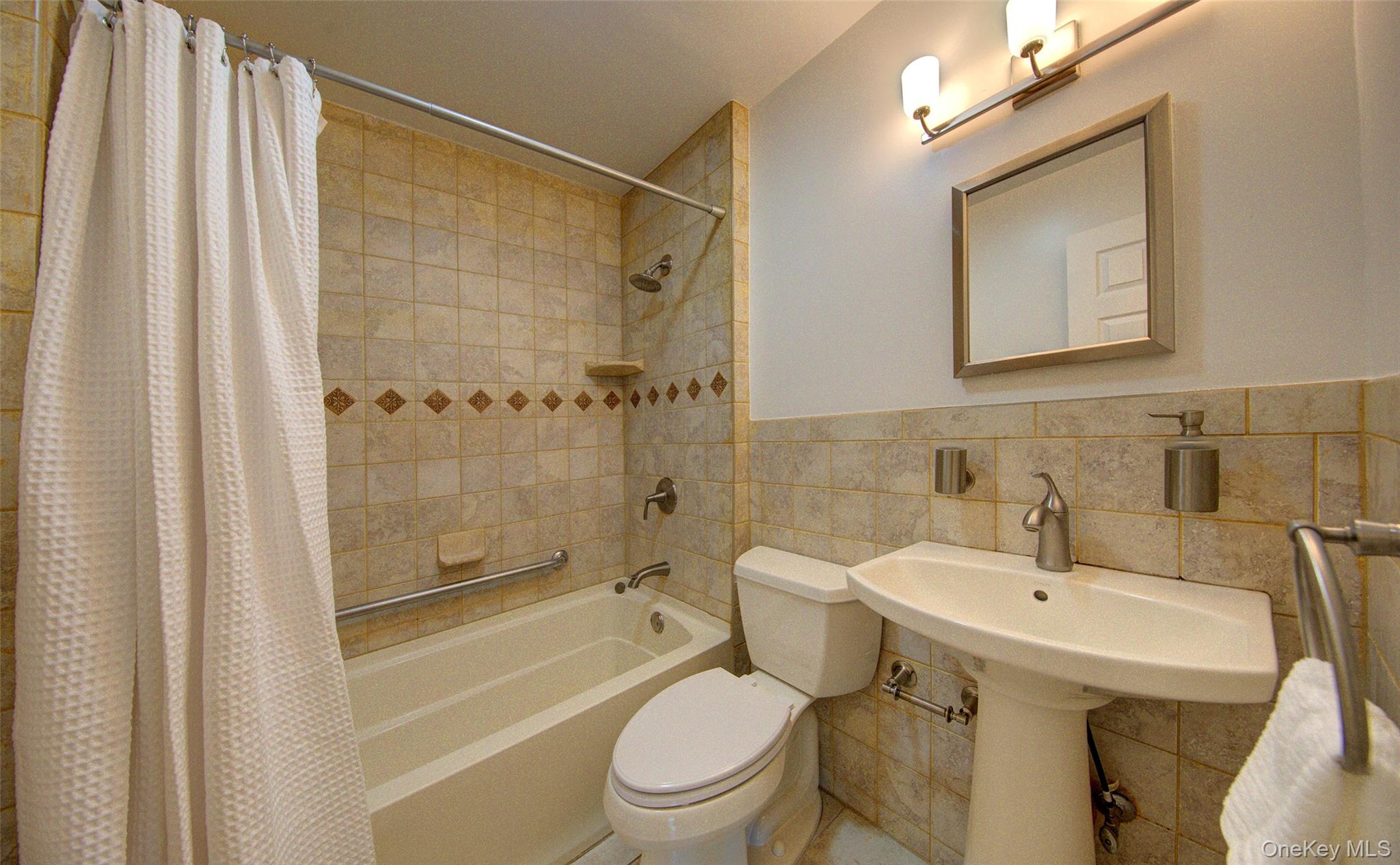 16 Linden Street – For Sale photo 10