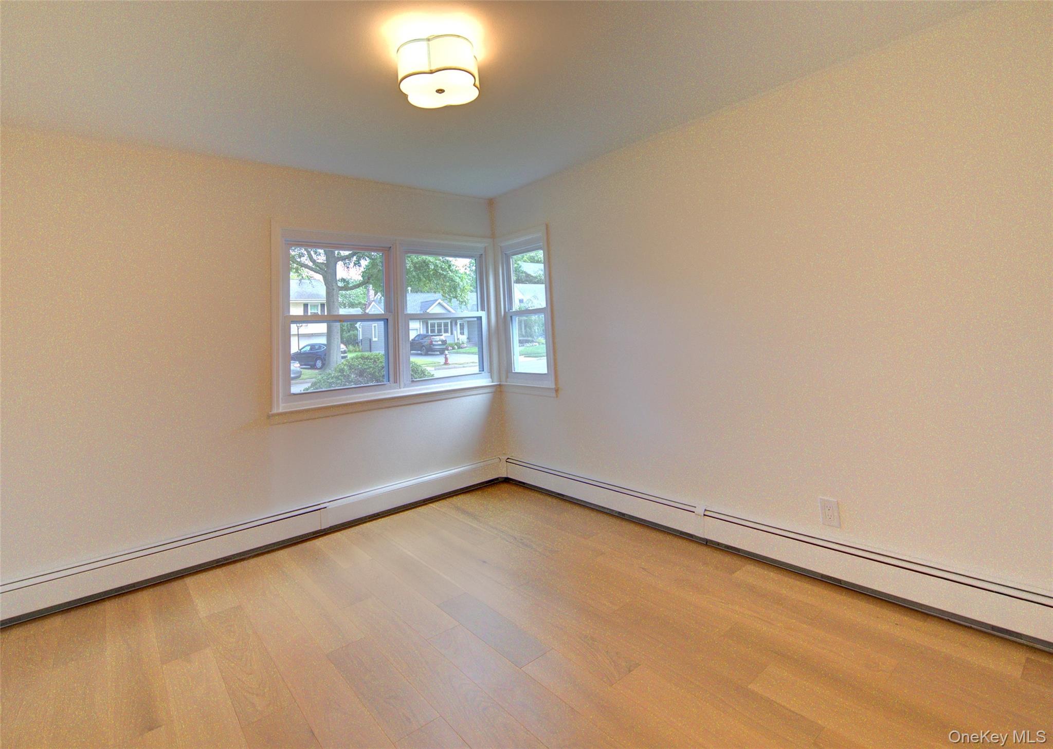 16 Linden Street – For Sale photo 9