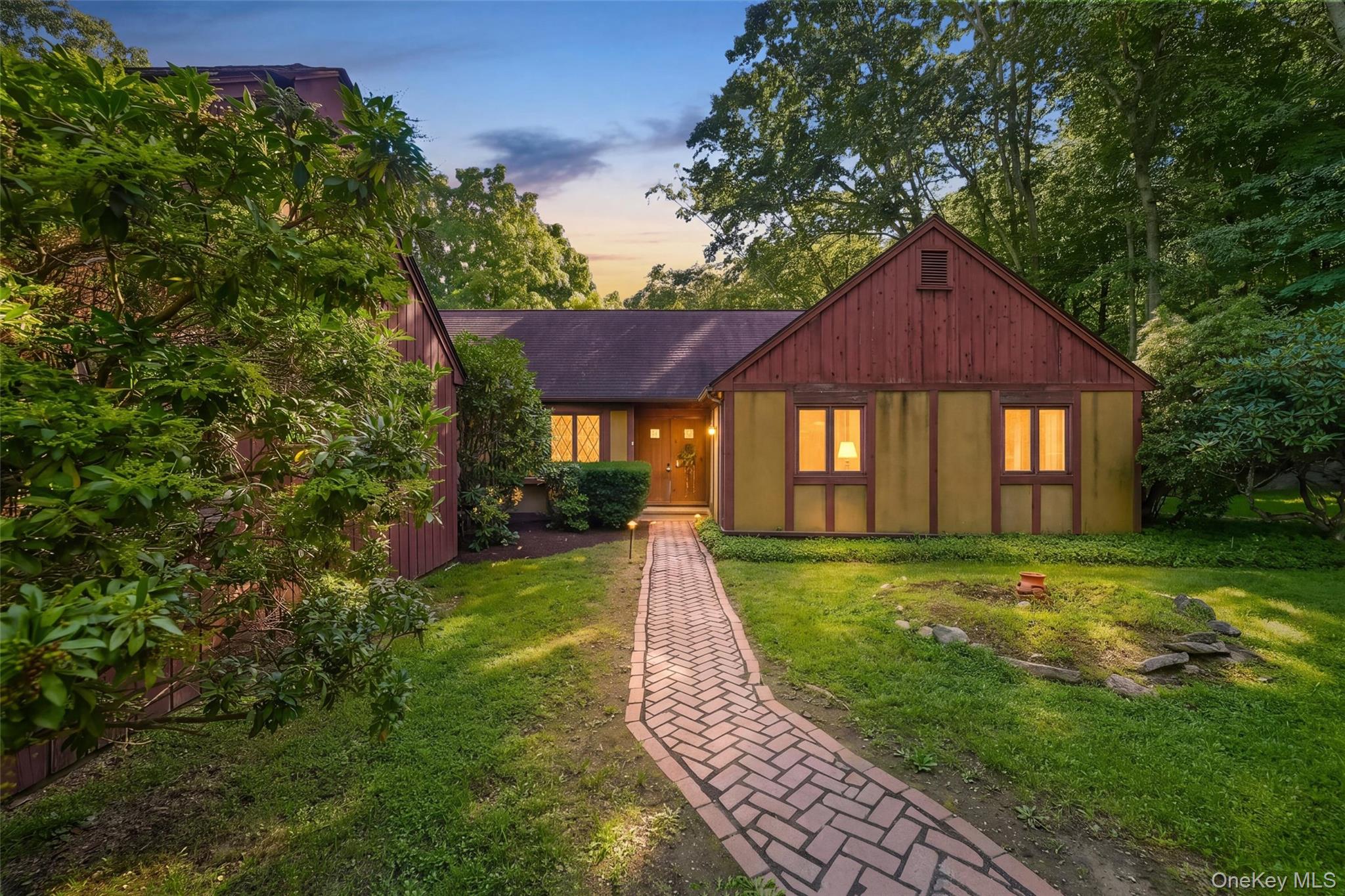 31 Pinesbridge Road – For Sale