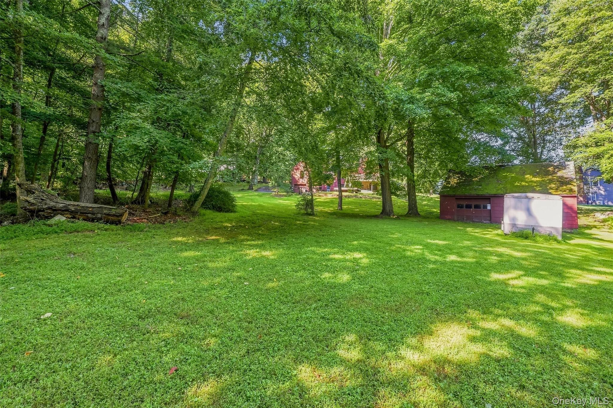 31 Pinesbridge Road – For Sale photo 25