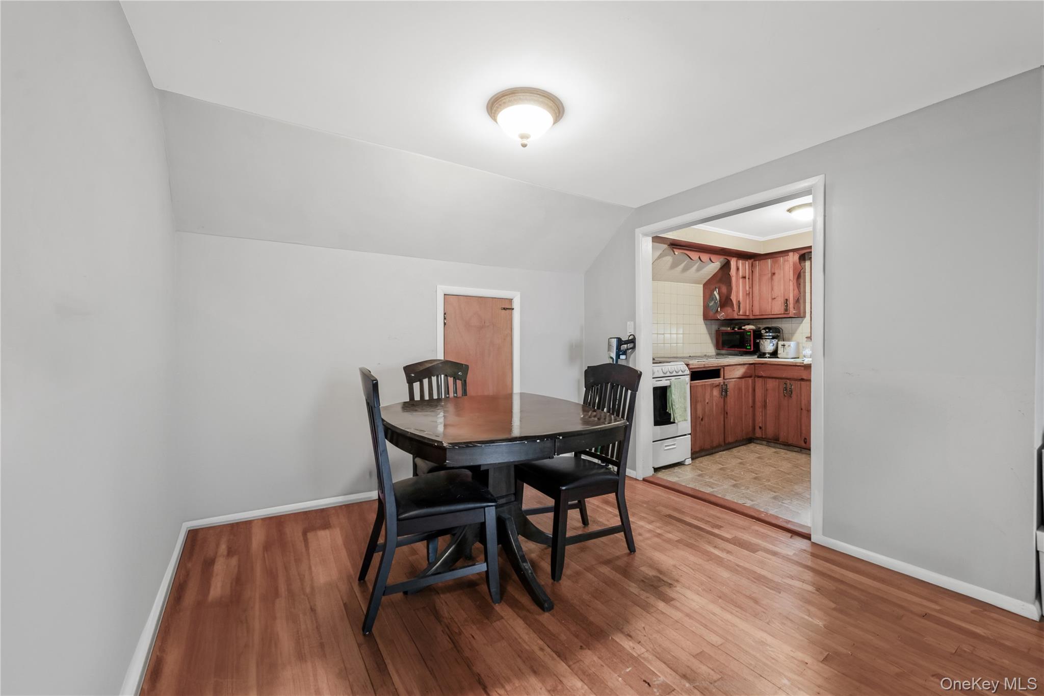 280 S Bayview Avenue – For Sale photo 22