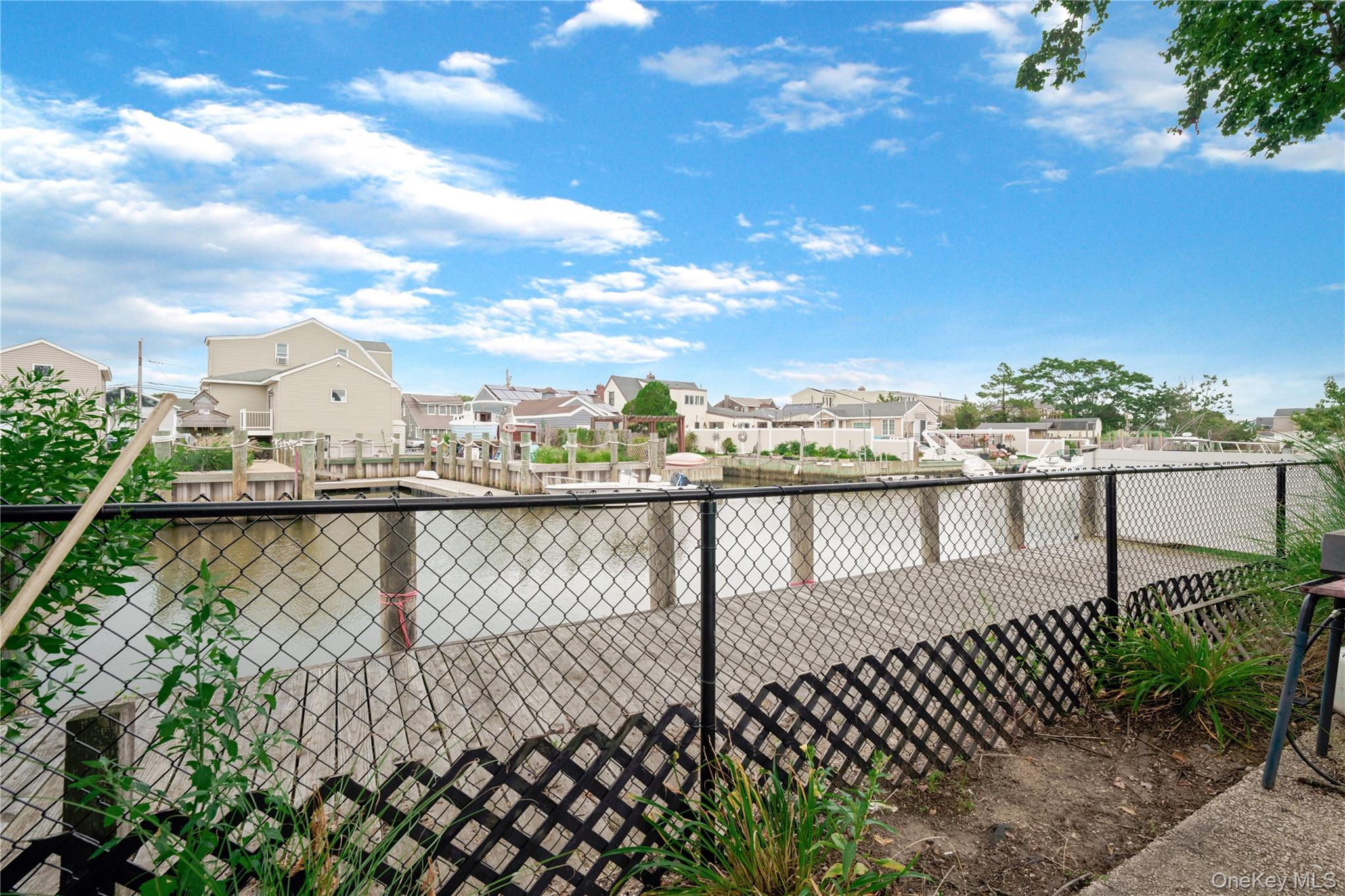 280 S Bayview Avenue – For Sale photo 4