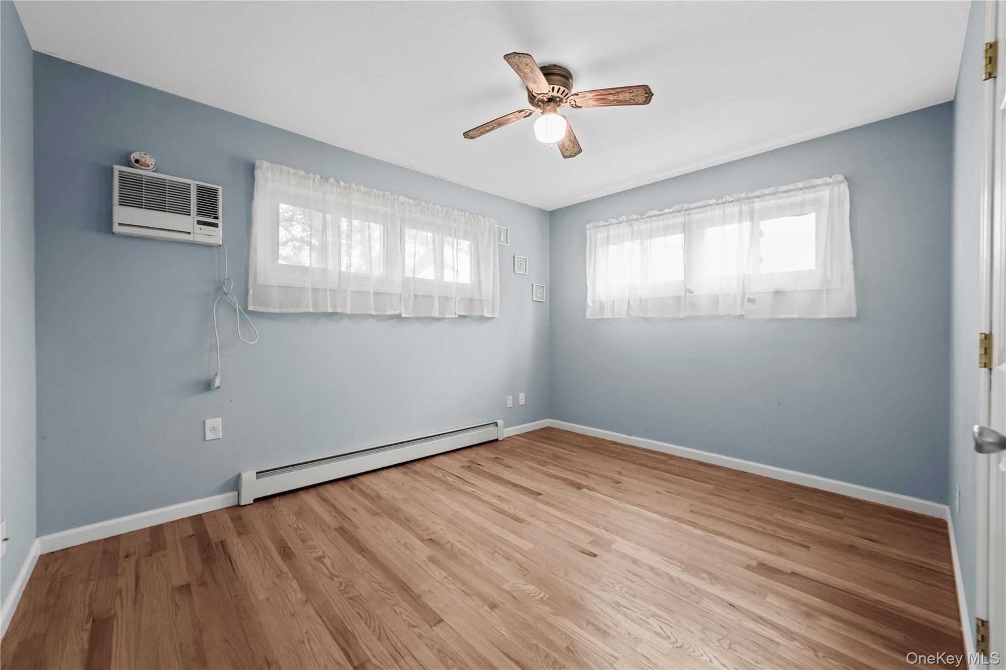 280 S Bayview Avenue – For Sale photo 17