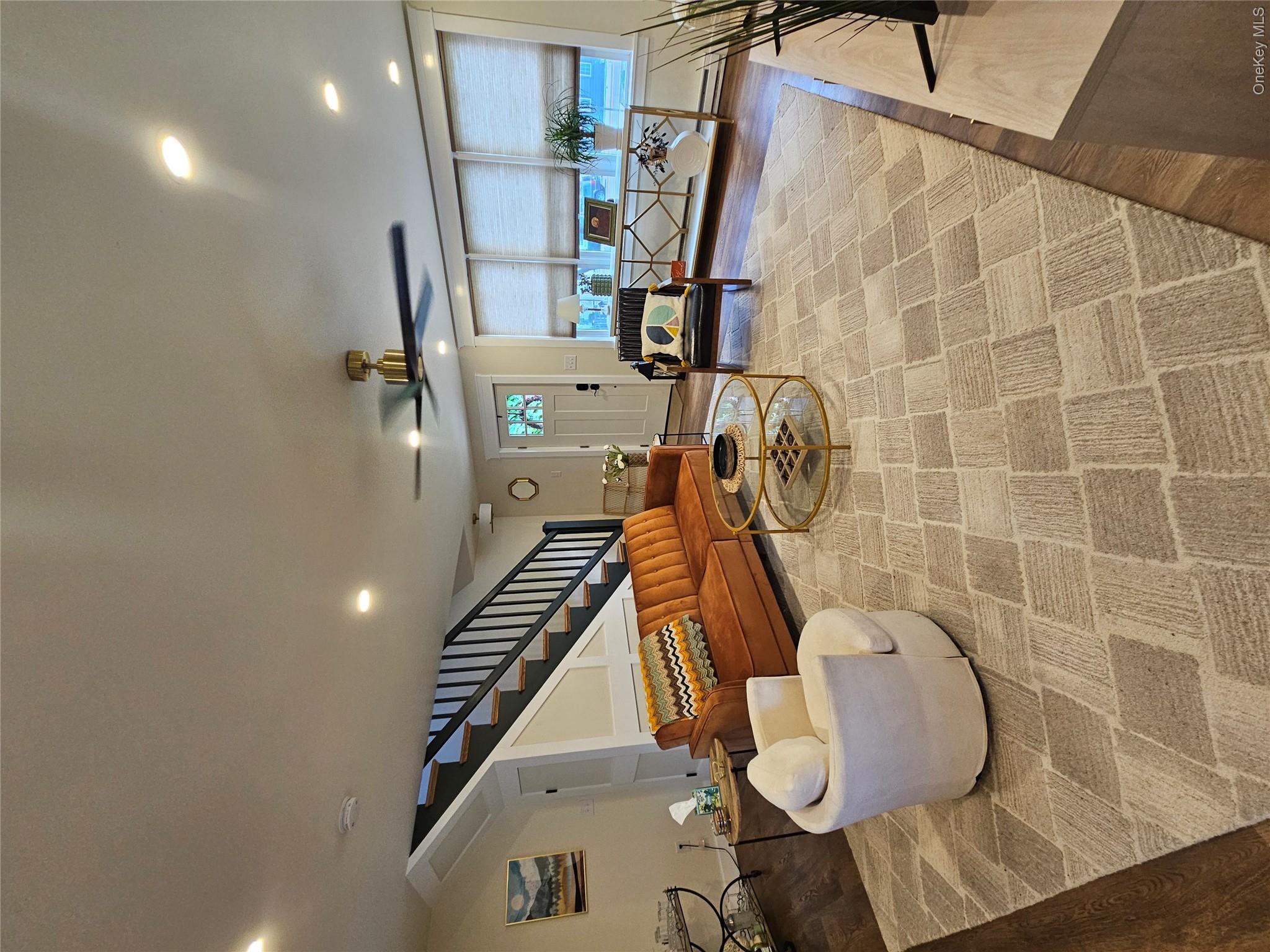16 N Washington Street – For Sale photo 5