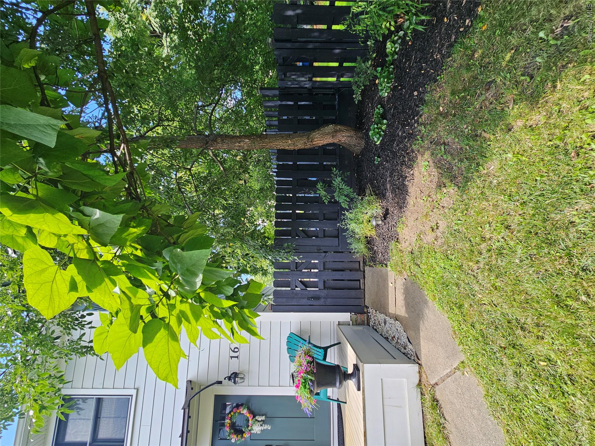 16 N Washington Street – For Sale photo 3