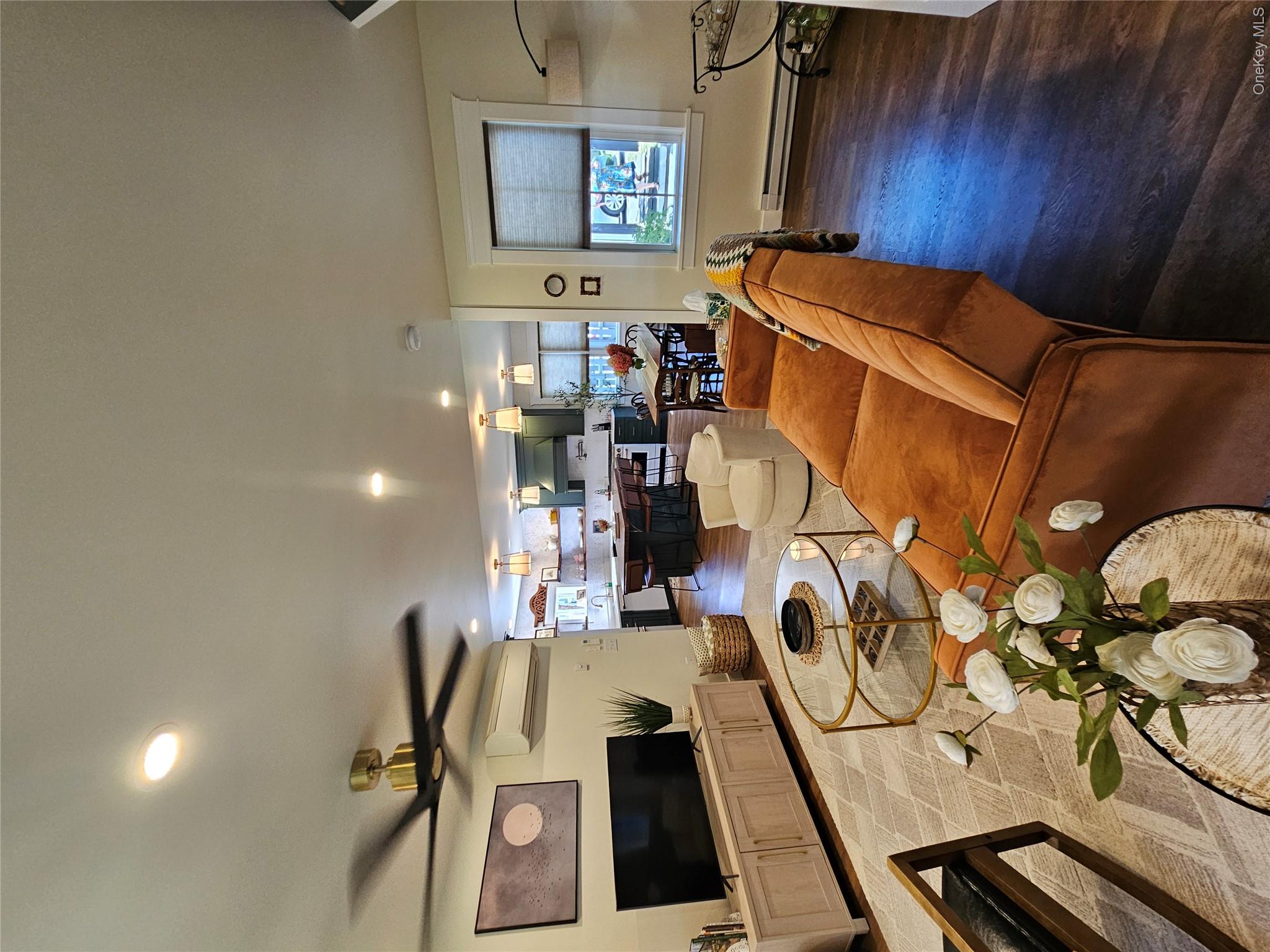 16 N Washington Street – For Sale photo 6