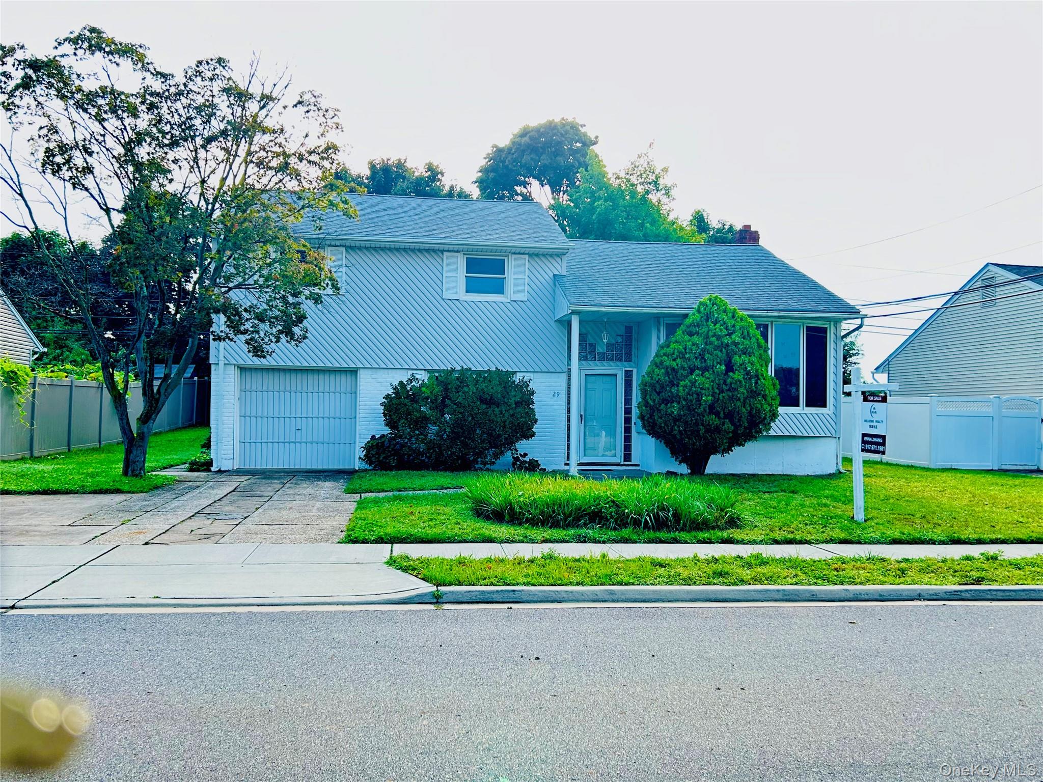 29 jean Place – For Sale photo 2