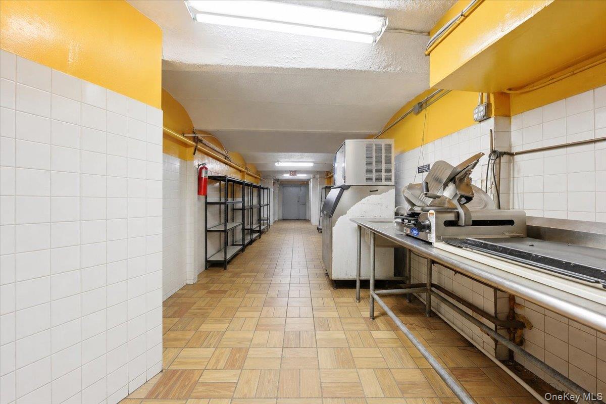 536 E 138th Street, Unit 8 photo 33
