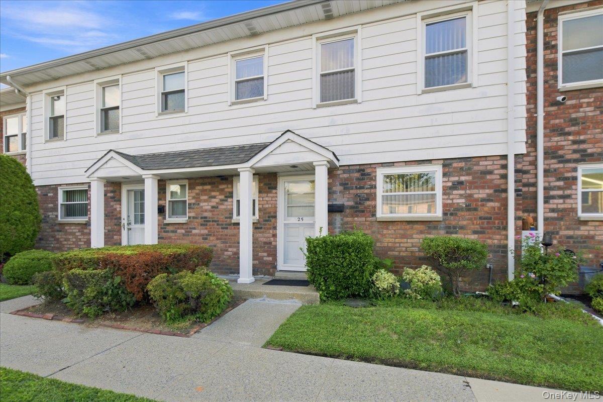 1030 Franklin Avenue, Unit 25 photo 2