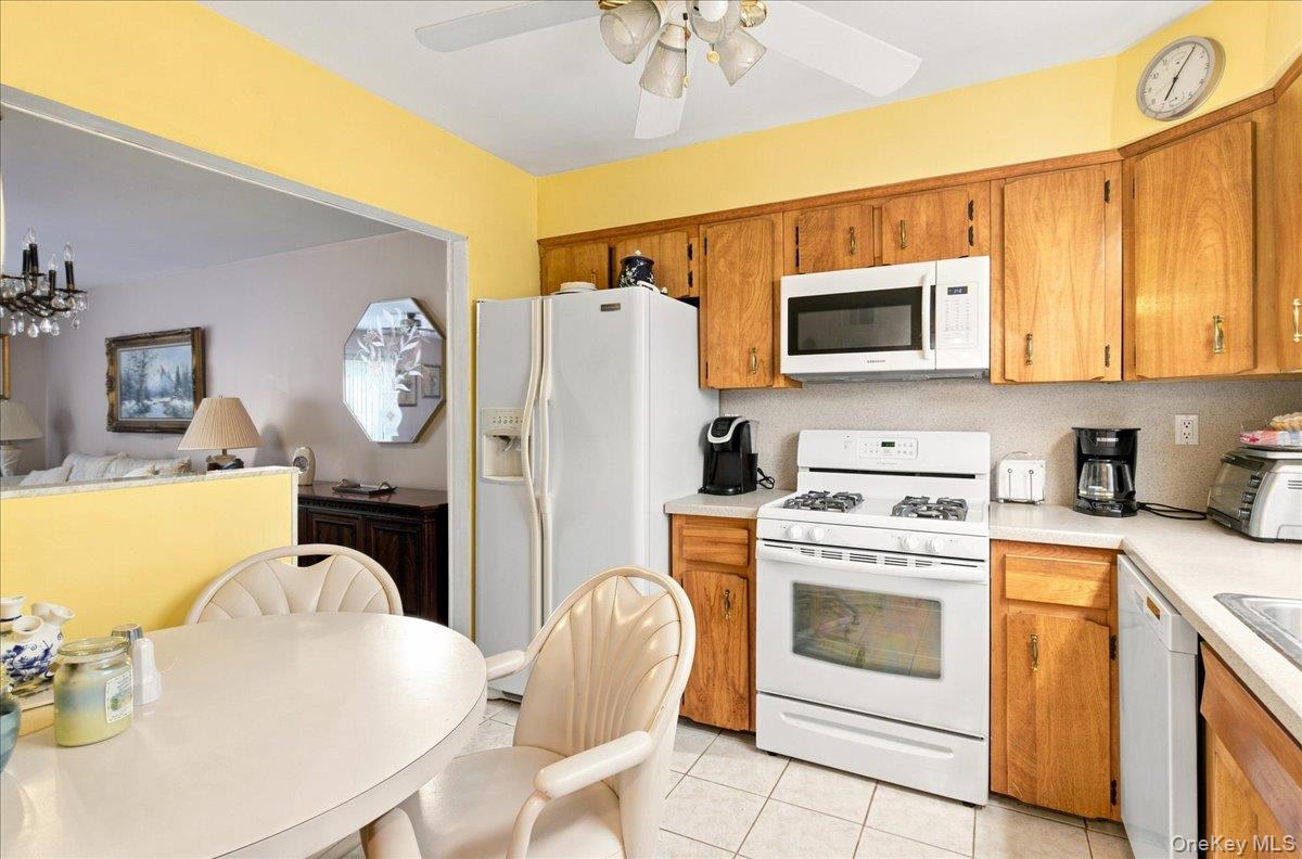 1030 Franklin Avenue, Unit 25 photo 5