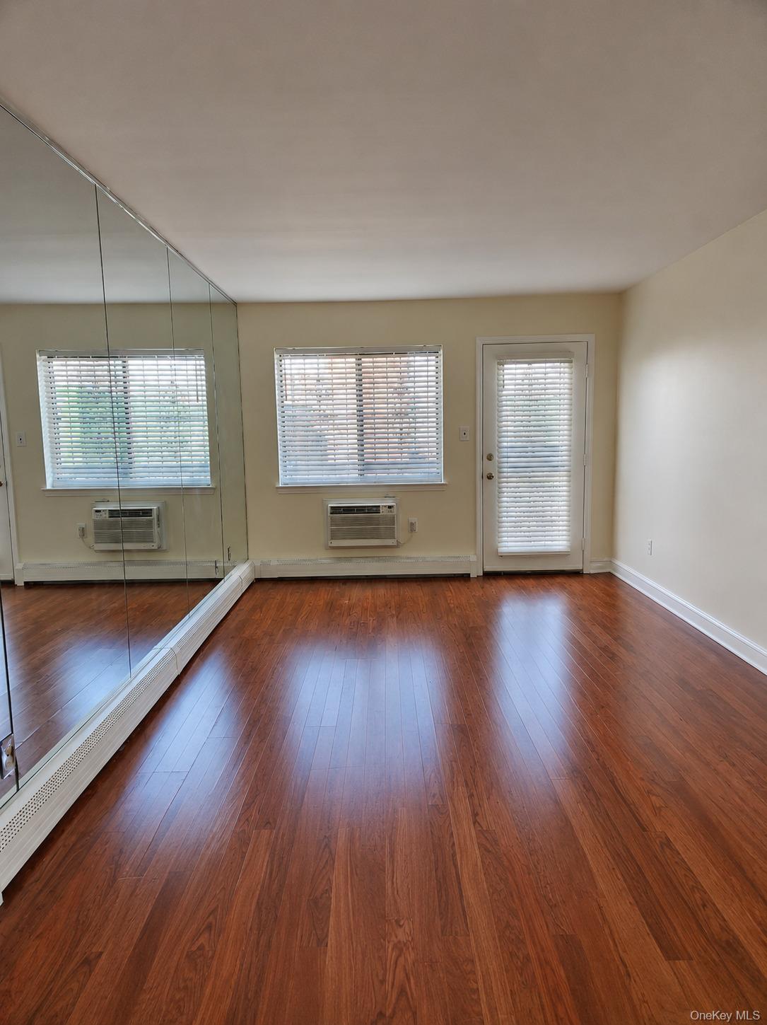 9711 N Conduit Avenue, Unit 2C photo 2