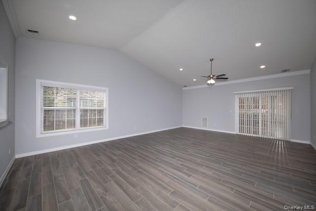 31 Village Green Drive, Unit 31 photo 4