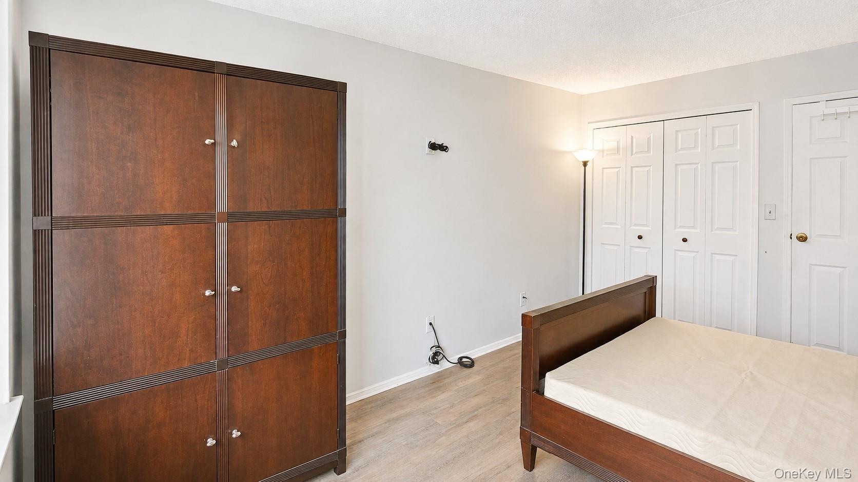 687 Bronx River Road, Unit 1J photo 21