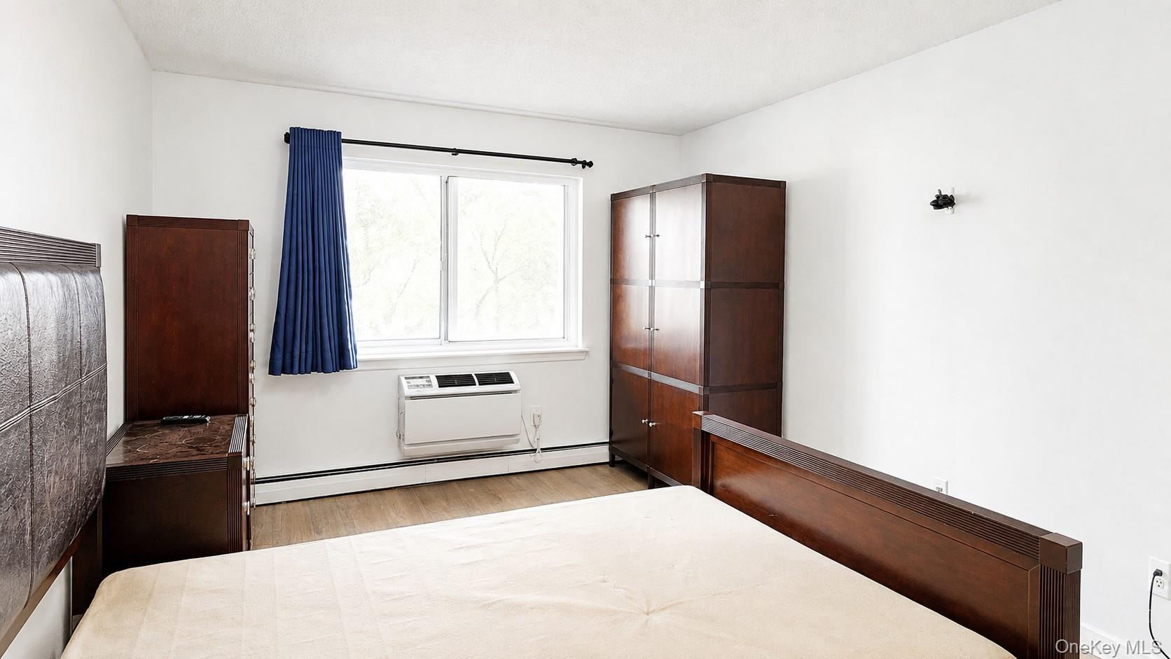 687 Bronx River Road, Unit 1J photo 20