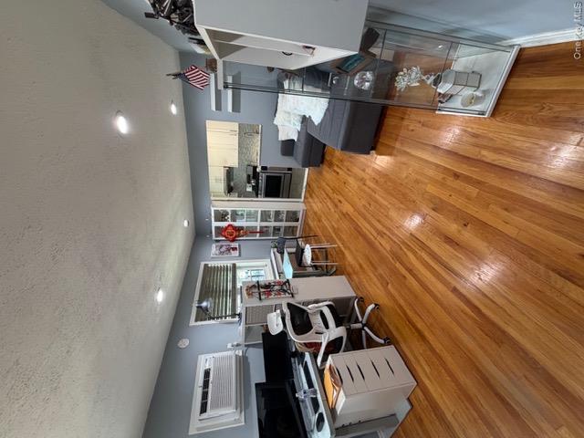 65-50 224 Street, Unit B photo 3