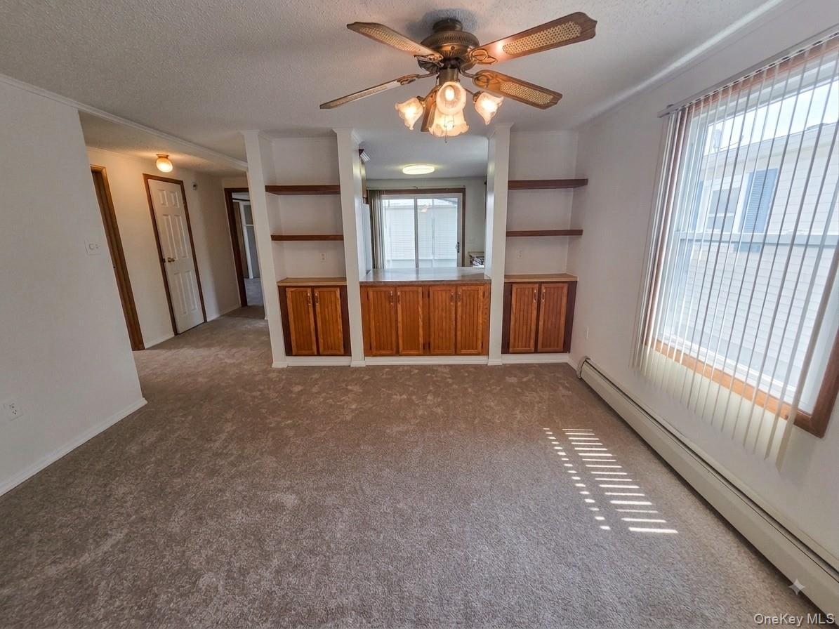162 Village Circle W – For Sale photo 3